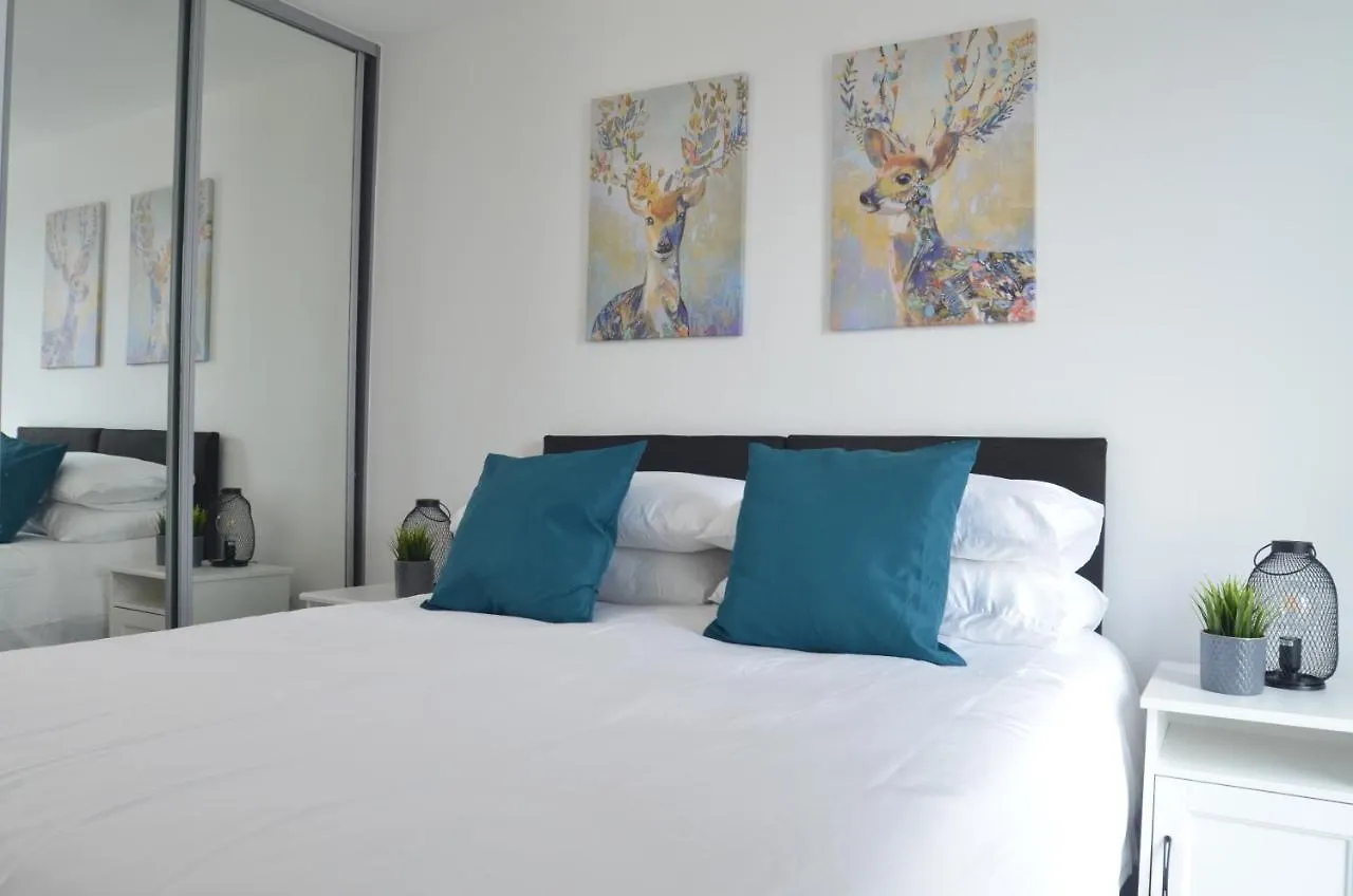 Live It Up In This 14Th Floor Open Plan Apartment With Amazing City Views, Sleeps Up To 6 People! Sheffield Wielka Brytania